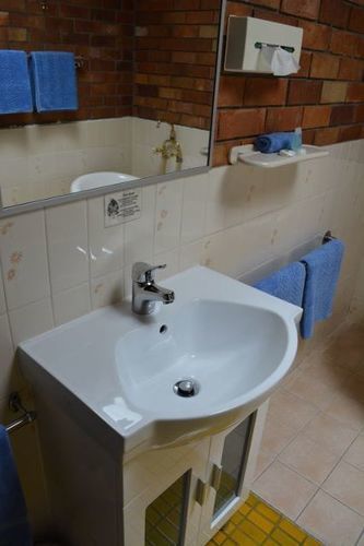 Peter Allen Motor Motel 3*